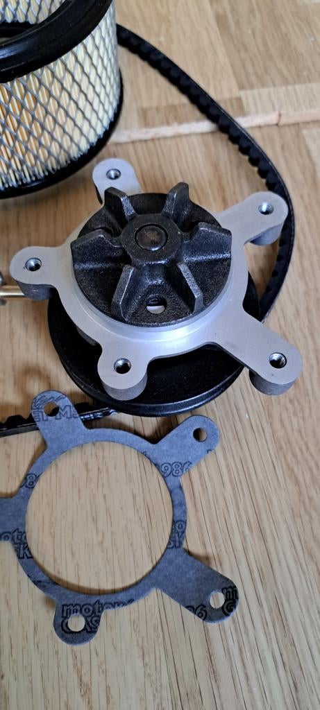 Waterpomp Ford 12m 15m 17m 20m Saab 95 96 v4, Ophalen of Verzenden, Nieuw