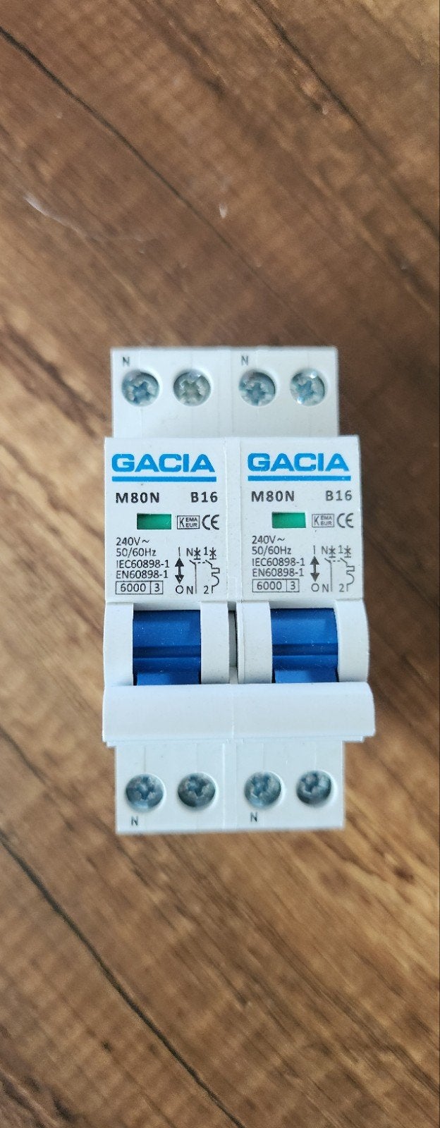 Gacia M80N B16 kook Installatieautomaat 2 fase 2 x 16A, Ophalen of Verzenden, Zo goed als nieuw, Overige merken, Installatieautomaat