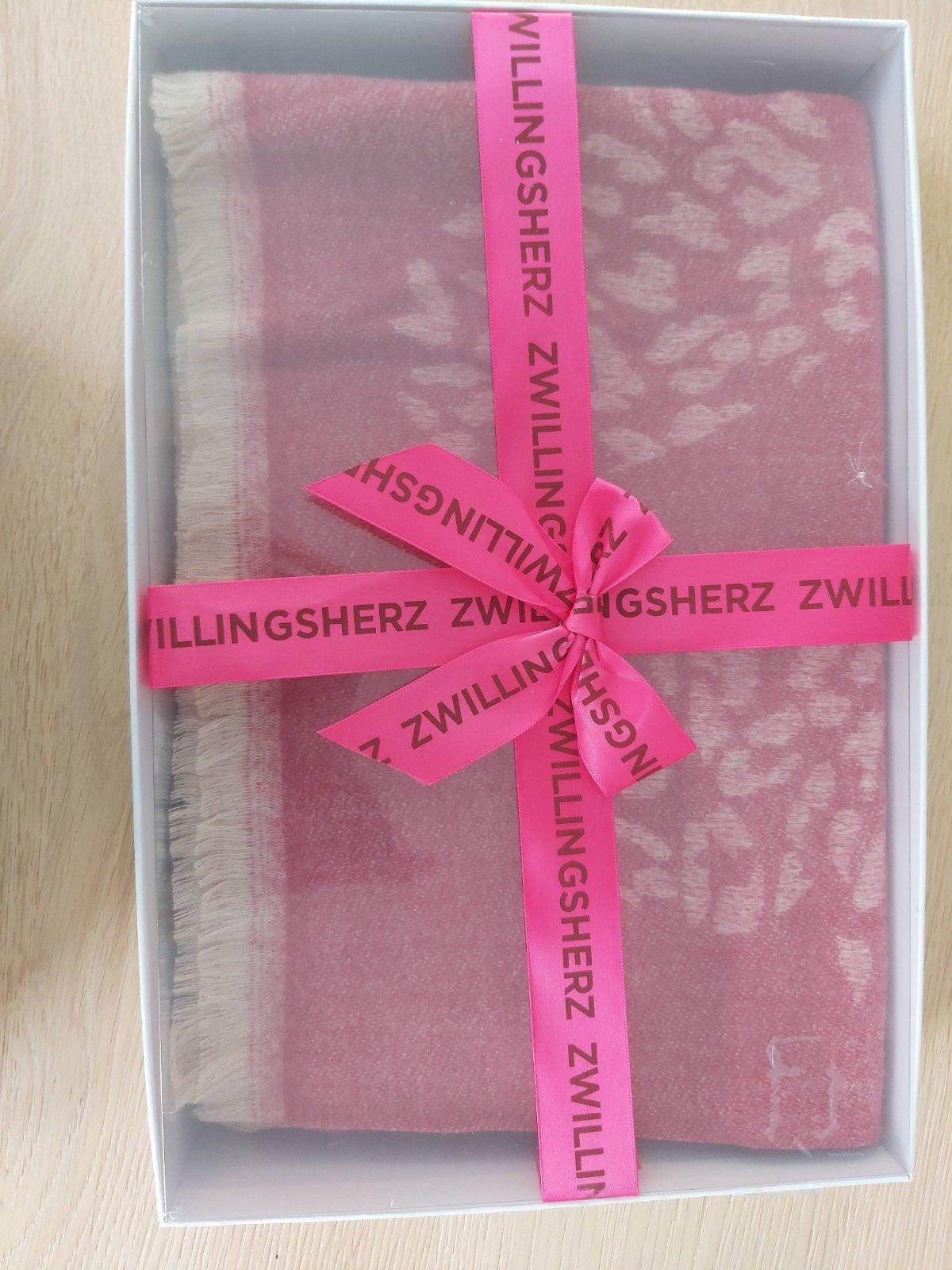 zwilligsherz sjaal nieuw, Ophalen of Verzenden, Nieuw