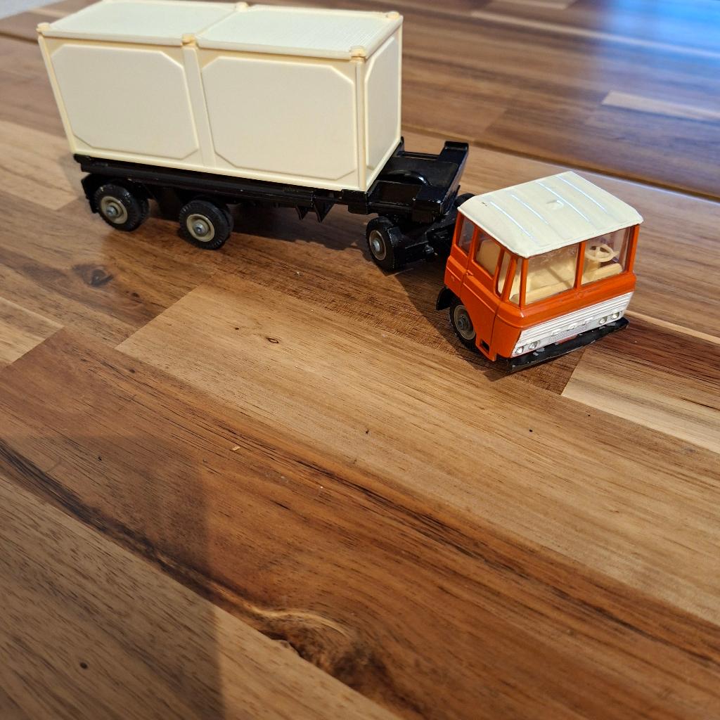 DAF,S 2600 COLLECTION O.A. LES ROUTIERS,REMIA,EURO TR DEUREN, Verzenden, Zo goed als nieuw, Bus of Vrachtwagen, Lion Toys