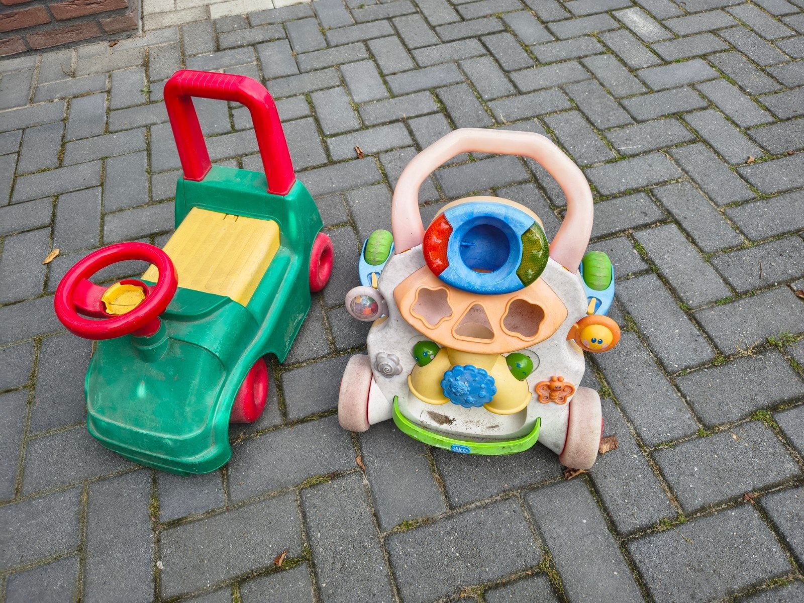 Loopwagen en loopauto - oud en verkleurd, Ophalen, Gebruikt, Overige typen