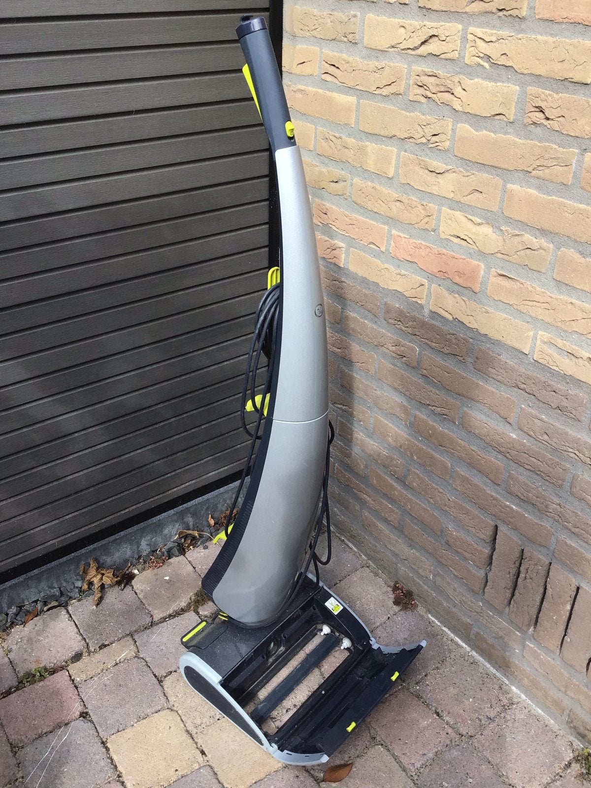 Philips AquaTrio FC070 defect - voor onderdelen, Philips, Dweilfunctie, Ophalen of Verzenden, Reservoir
