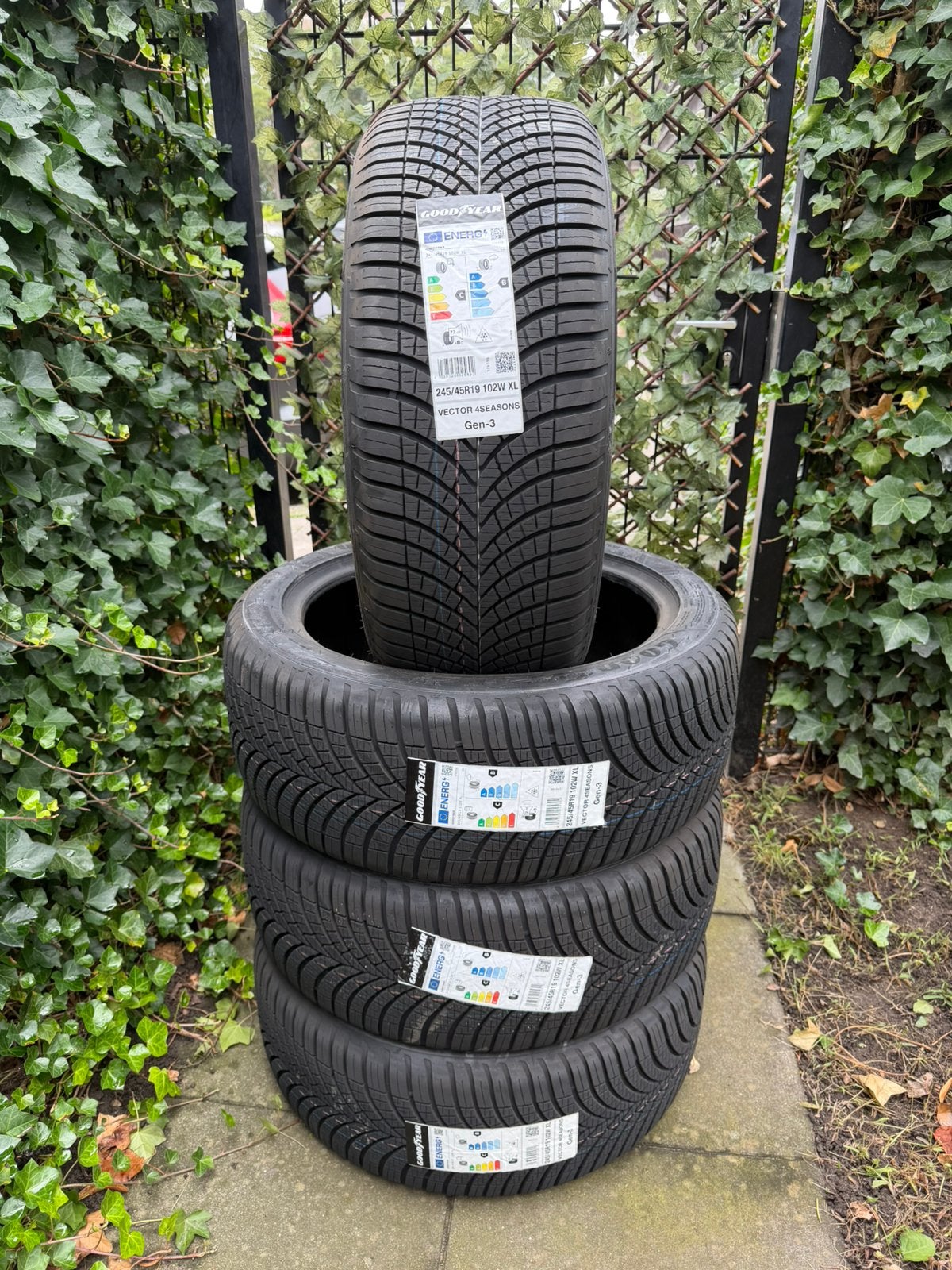 Goodyear Vector 4SEASONS GEN-3 245 45 19 NIEUW!, 19 inch, 245 mm, Nieuw, Ophalen of Verzenden
