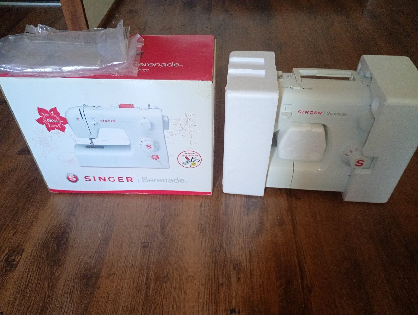 Singer Serenade Naaimachine, accessoires - Zo goed als nie, Ophalen, Zo goed als nieuw, Naaimachine, Singer