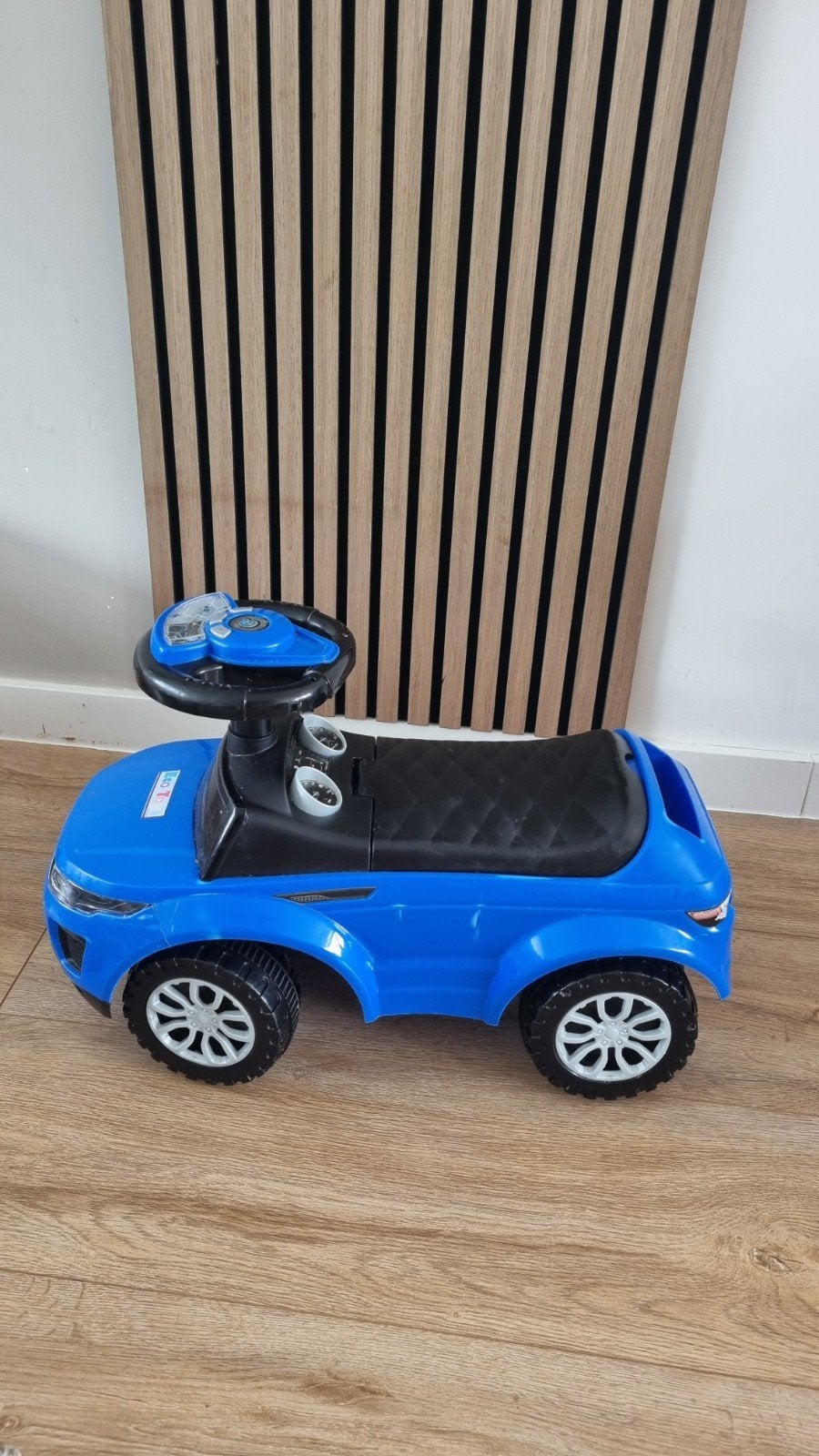 Blauwe loopauto met duwstang en voetensteun, Kinderen en Baby's, Speelgoed | Buiten | Voertuigen en Loopfietsen, Ophalen, Gebruikt