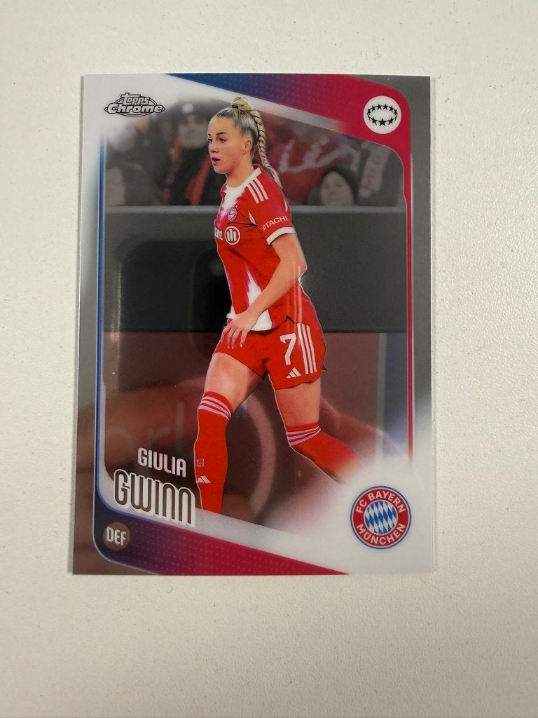51 Giulia Gwinn Topps Women's Chrome 2025-26, Verzamelen, Ophalen of Verzenden, Nieuw, Buitenlandse clubs, Poster, Plaatje of Sticker