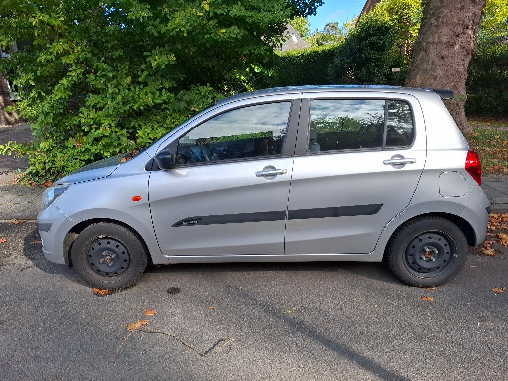 Suzuki Celerio 1.0 Dualjet 50KW 2018 Grijs, Dealer onderhouden, 400 kg, 68 pk, Origineel Nederlands