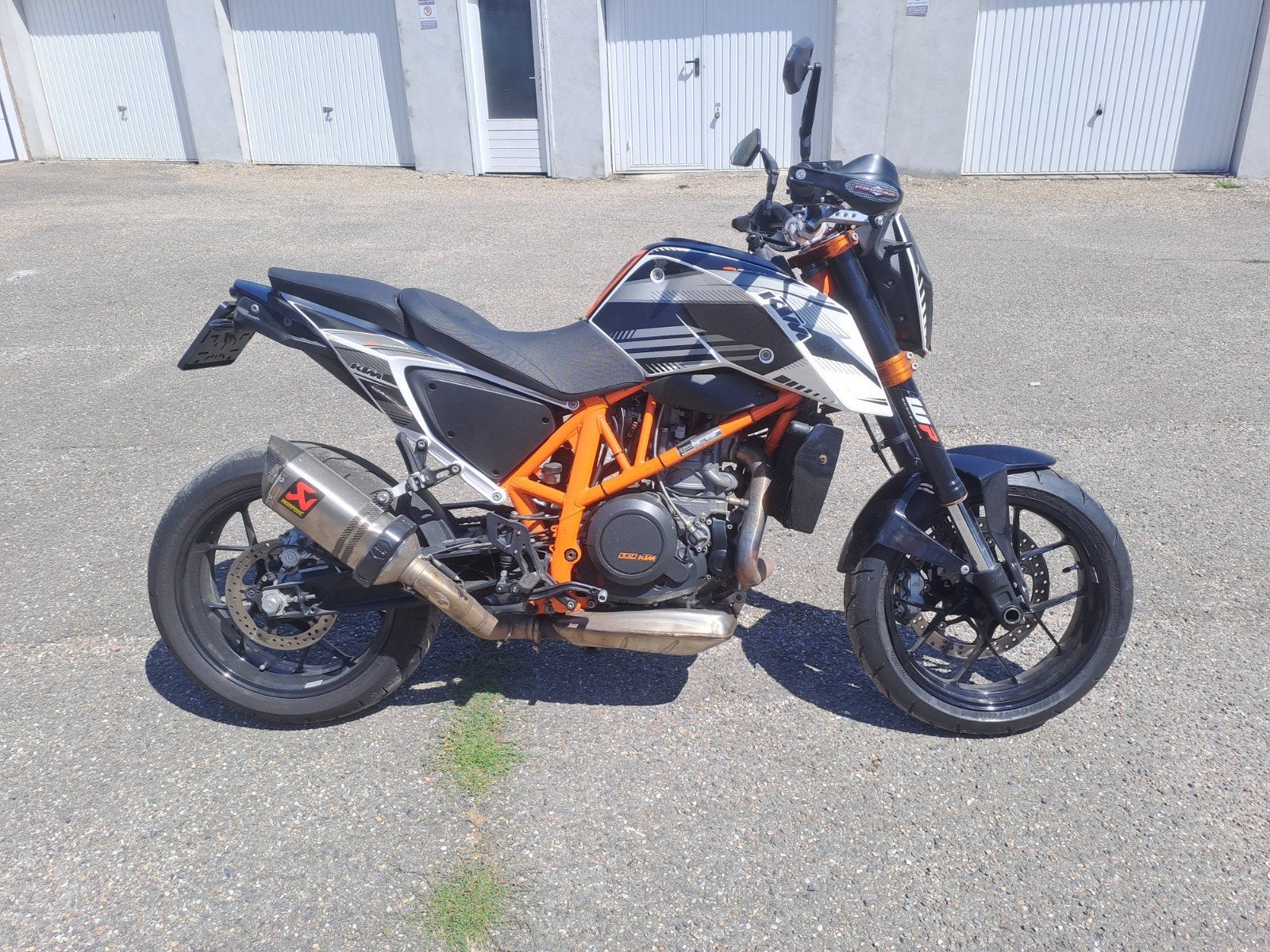 KTM 690 Duke R met Akrapovic uitlaat 2014, Sportuitlaat, Gebruikt, KTM, Particulier