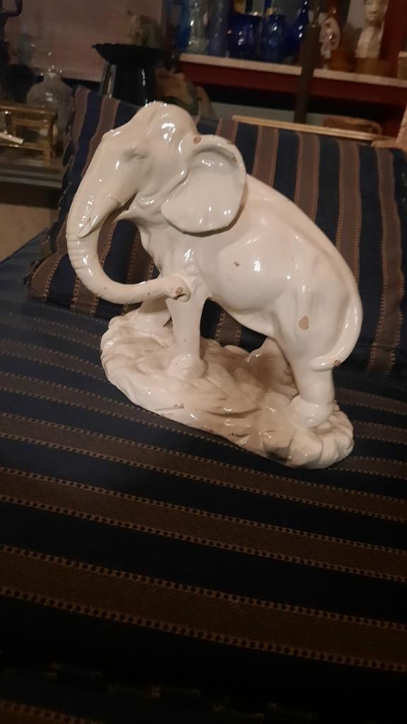 Olifant steengoed  model art deco, Ophalen of Verzenden