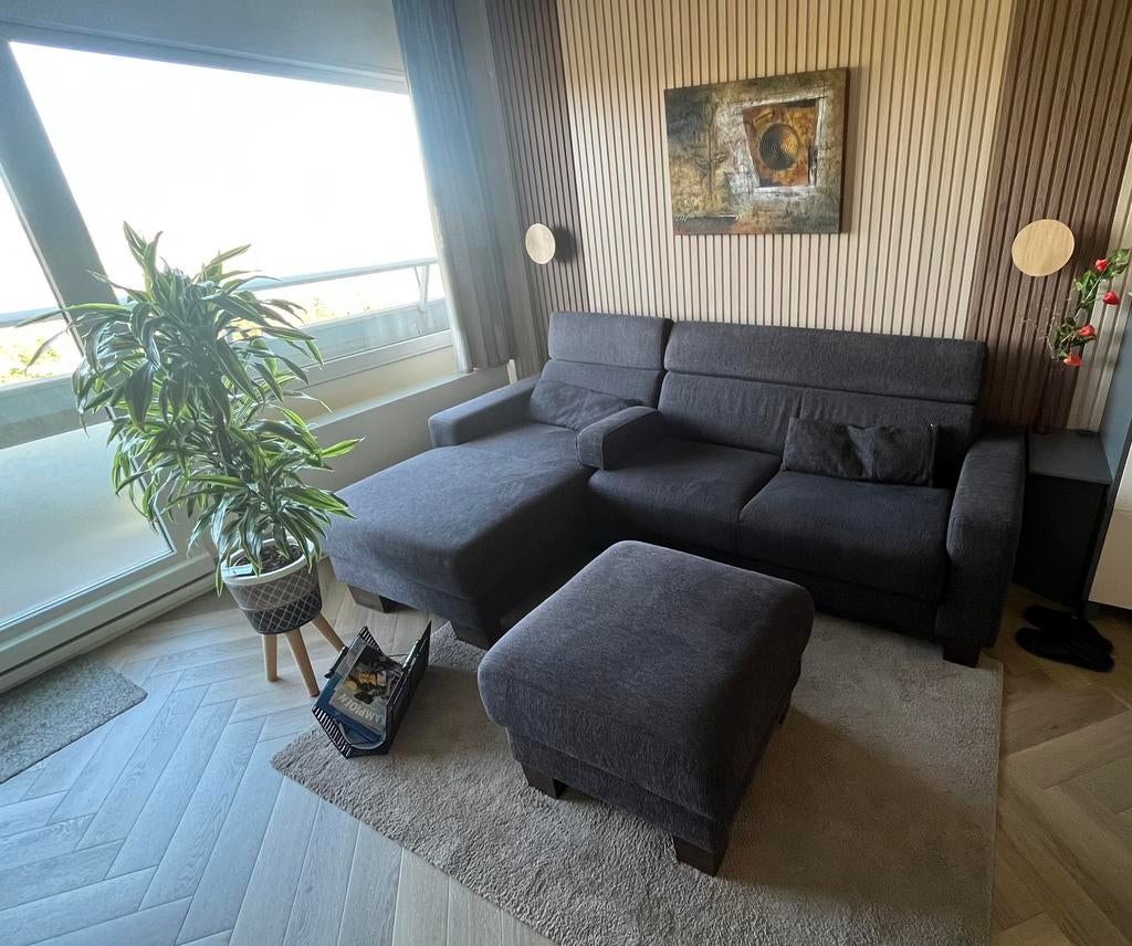 Bruine elektrisch uitschuifbare hoek slaap bank 2.50 x 1.55, Huis en Inrichting, Ophalen, Zo goed als nieuw