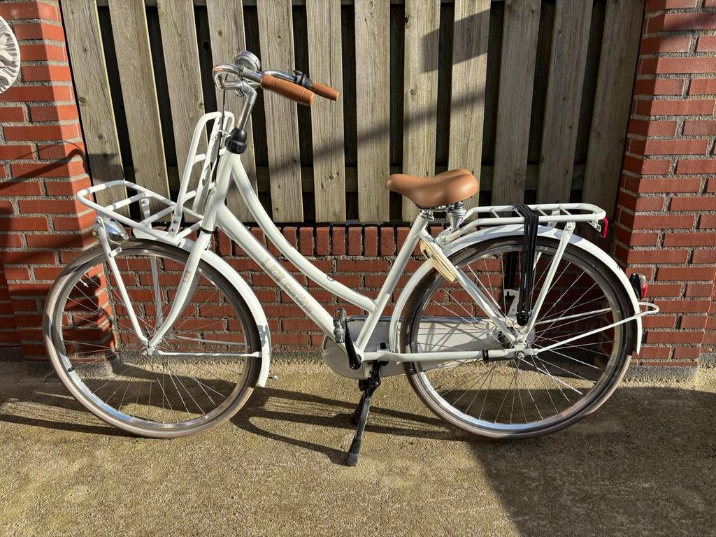 Cortina meisjesfiets 26 inch wit met voordrager, Fietsen en Brommers, Fietsen | Meisjes, Ophalen, Gebruikt, 26 inch of meer, Handrem