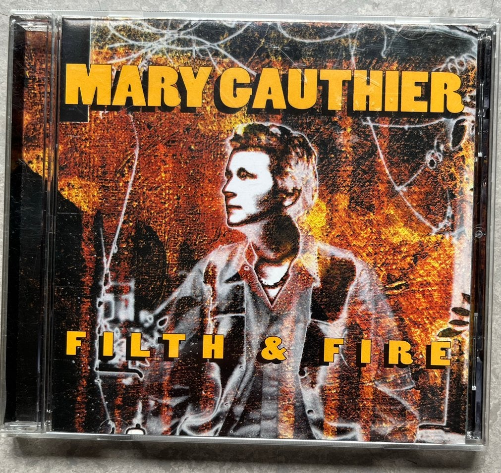 Mary Gauthier - Filth & Fire CD (Folk/Country), Inclusief boekje, Americana, Ophalen of Verzenden, Zo goed als nieuw