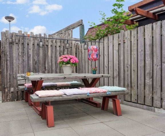 Robuuste picknicktafel van hout met rode poten, Ophalen, Gebruikt, Rechthoekig, Hout