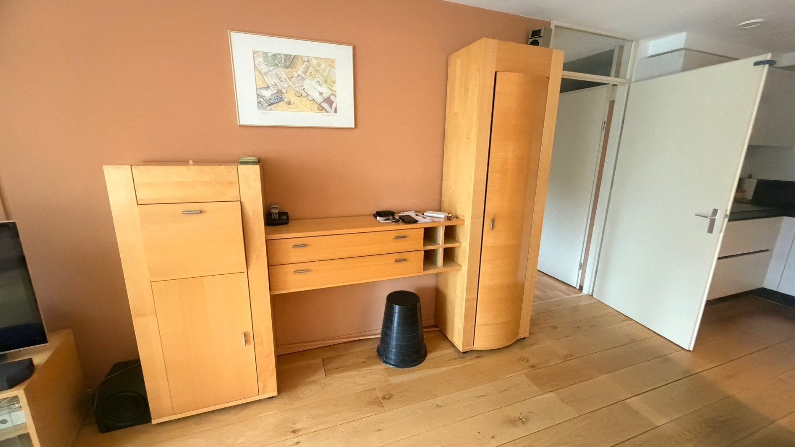 Glazen-, servies- en bestekkast - Licht beuken, Huis en Inrichting, Ophalen, Overige houtsoorten, 200 cm of meer, 25 tot 50 cm