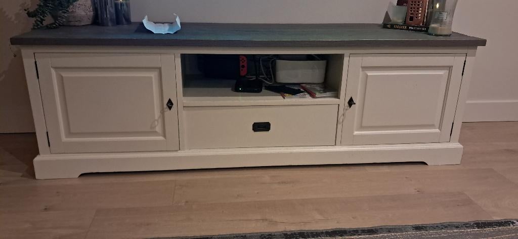 Tv meubel voor 30 euro ophalen, Huis en Inrichting, Kasten | Televisiemeubels, Ophalen, 150 tot 200 cm, Zo goed als nieuw, Minder dan 100 cm