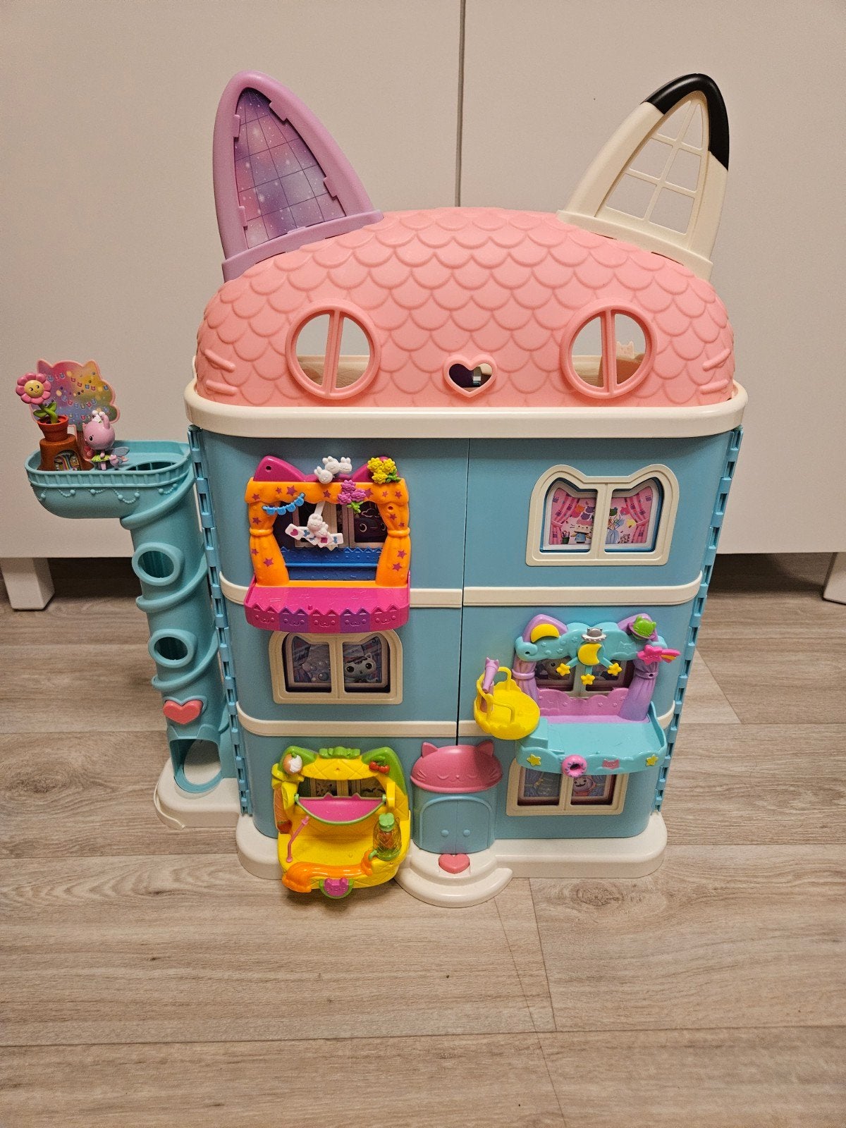 Gabby's Poppenhuis met veel uitbreidingen, Ophalen, Zo goed als nieuw, Overige typen