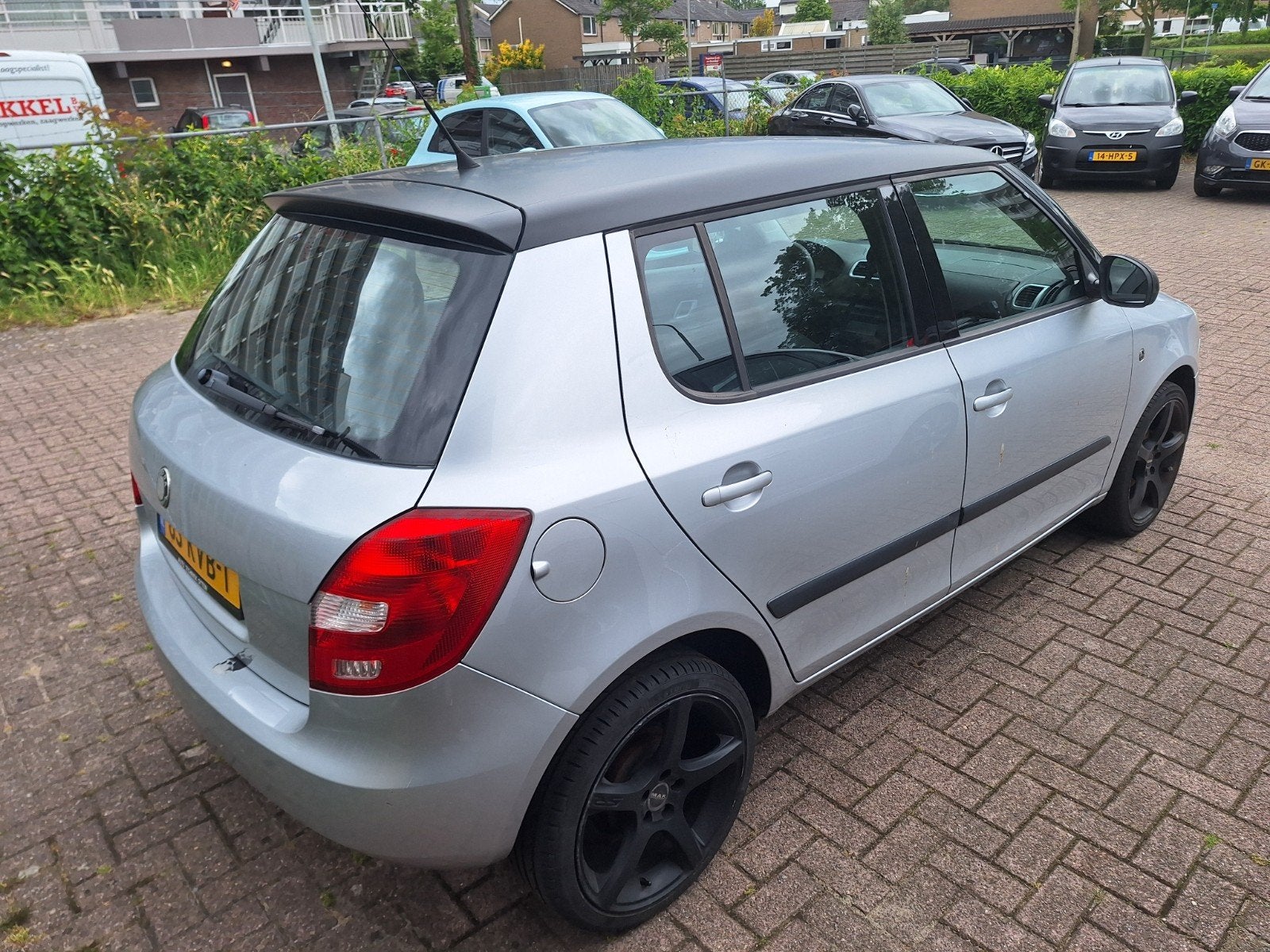 Skoda Fabia 1.4 16V  2010 met nieuwe APK, Auto's, Voorwielaandrijving, 40 €/maand, 4 cilinders, Origineel Nederlands