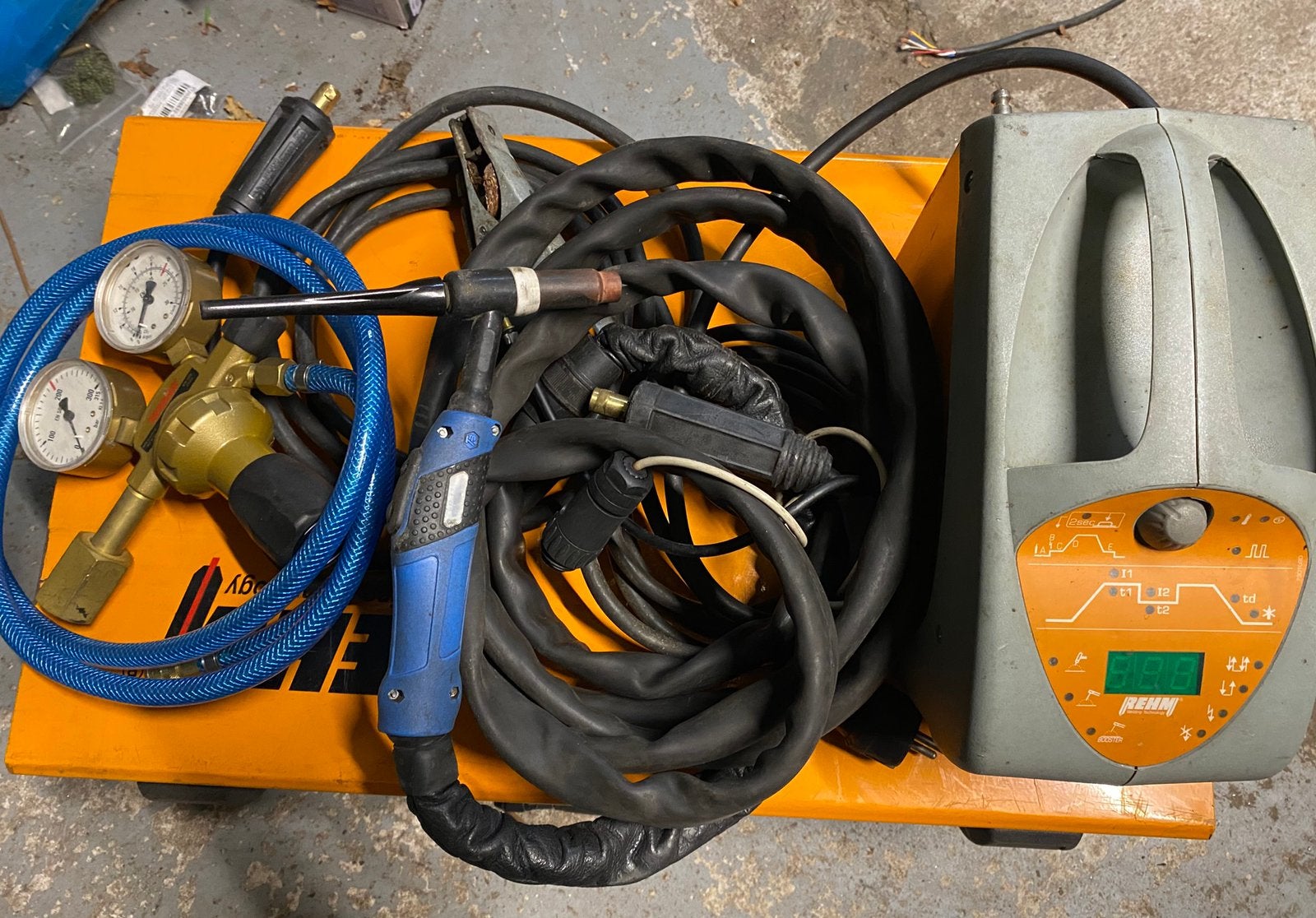 Rehm tiger 170 dc mooi set alles er bij inclu koffer, Ophalen, Zo goed als nieuw, 150 tot 250 ampère, Tig