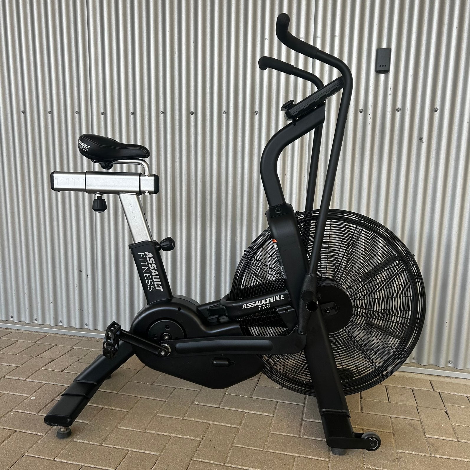 Assault airbike PRO Crossfit HIIT cardio HYROX hometrainer, Ophalen, Zo goed als nieuw, Benen, Overige typen