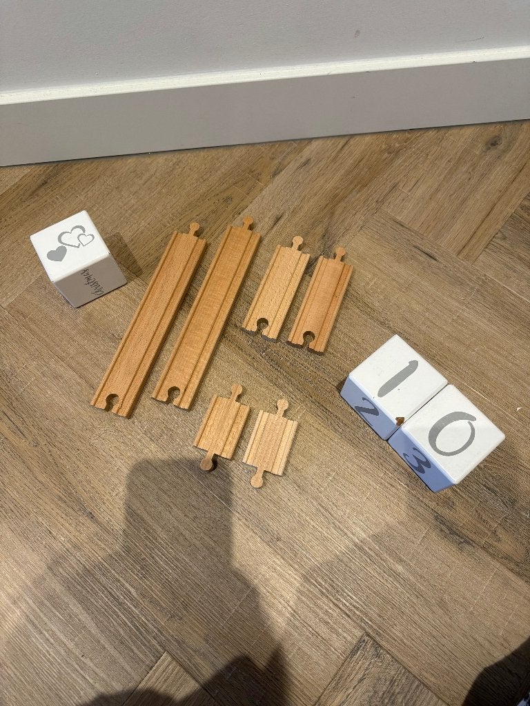 Heel goed 6x Brio houten trein recht spoor rails set 33341, Ophalen of Verzenden, Zo goed als nieuw