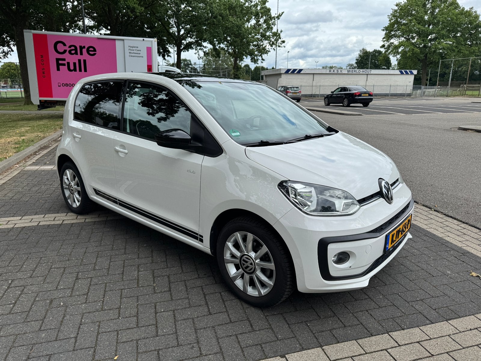 Volkswagen Club Up/Leder/Carplay/Dealer Onderhouden, Voorwielaandrijving, Euro 5, Stoelverwarming, 4 stoelen