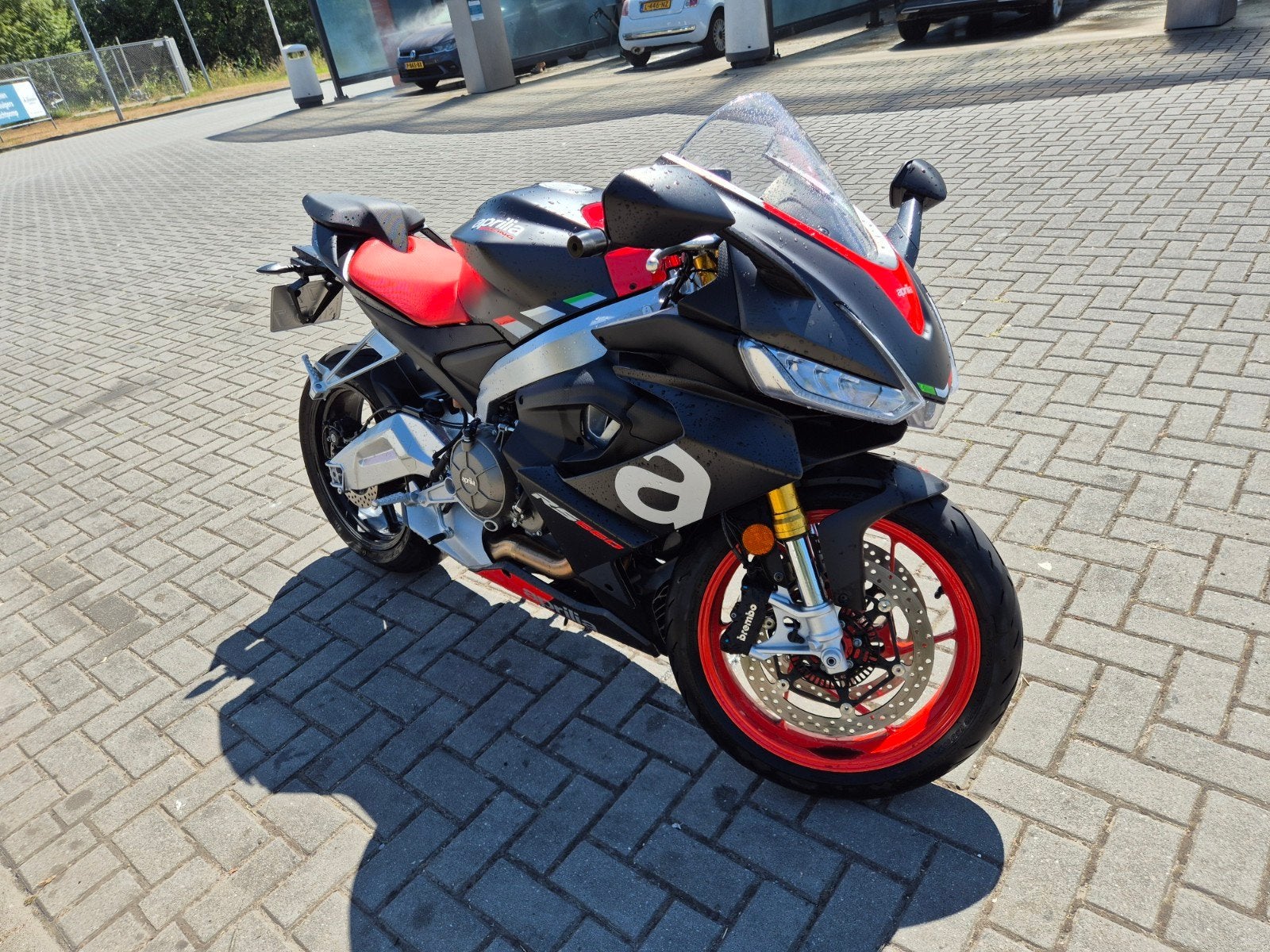Aprilia RS 660 - Sportieve en complete motor, Motoren, Motoren | Aprilia, Traction Control, 2 cilinders, Super Sport, Particulier