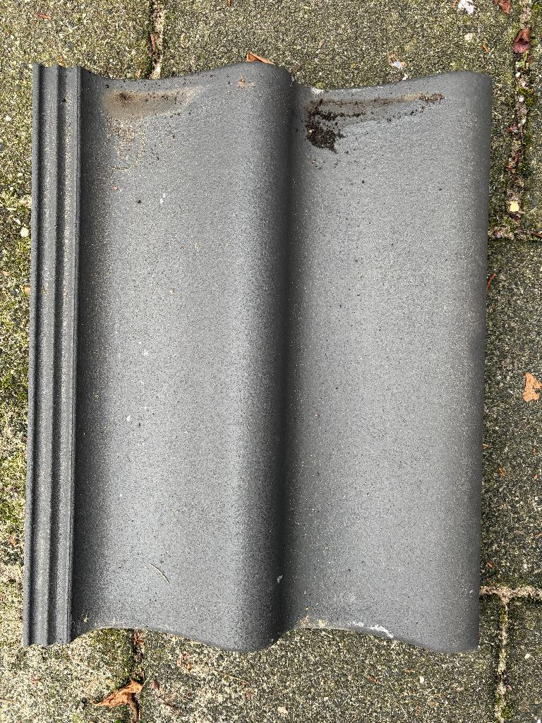 Dakpannen, Doe-het-zelf en Verbouw, Dakpannen en Dakbedekking, Ophalen, Steen of Klei, Zwart, Nieuw