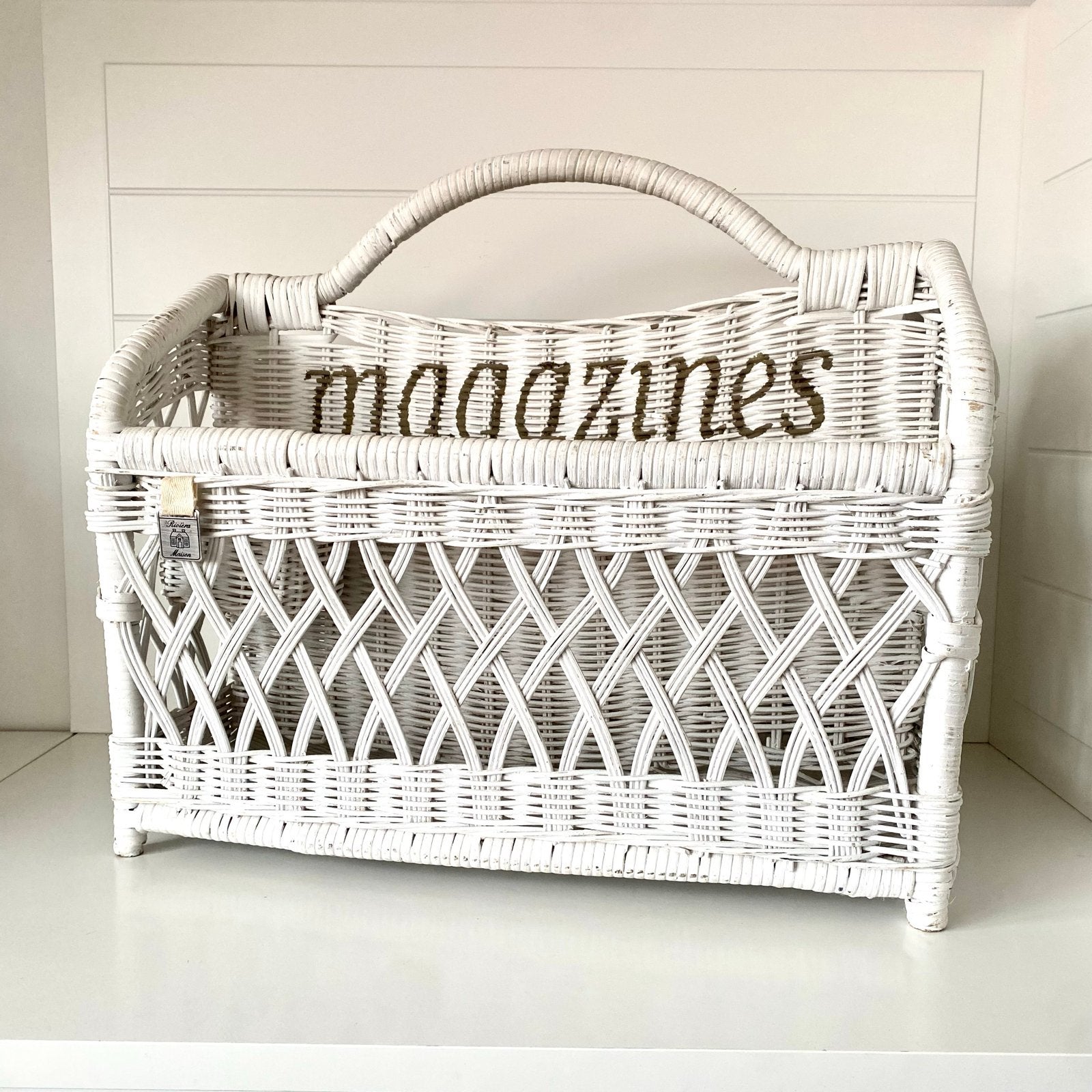 Riviera Maison Witte Rotan Tijdschriftenrek 'Magazines', Huis en Inrichting, Woonaccessoires | Krantenbakken en Lectuurbakken