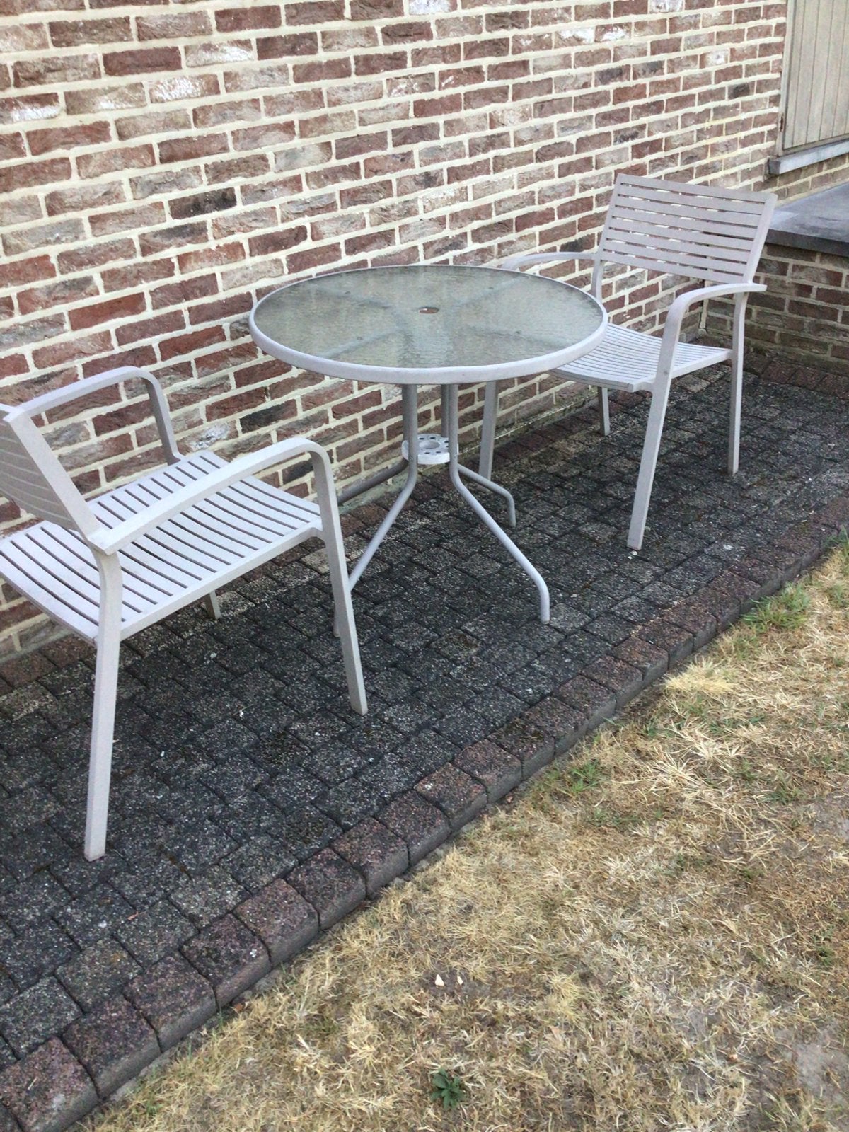 Tuinset ronde tafel en 2 stoelen in aluminium Bistro. Grijs, Tuin en Terras, Ophalen