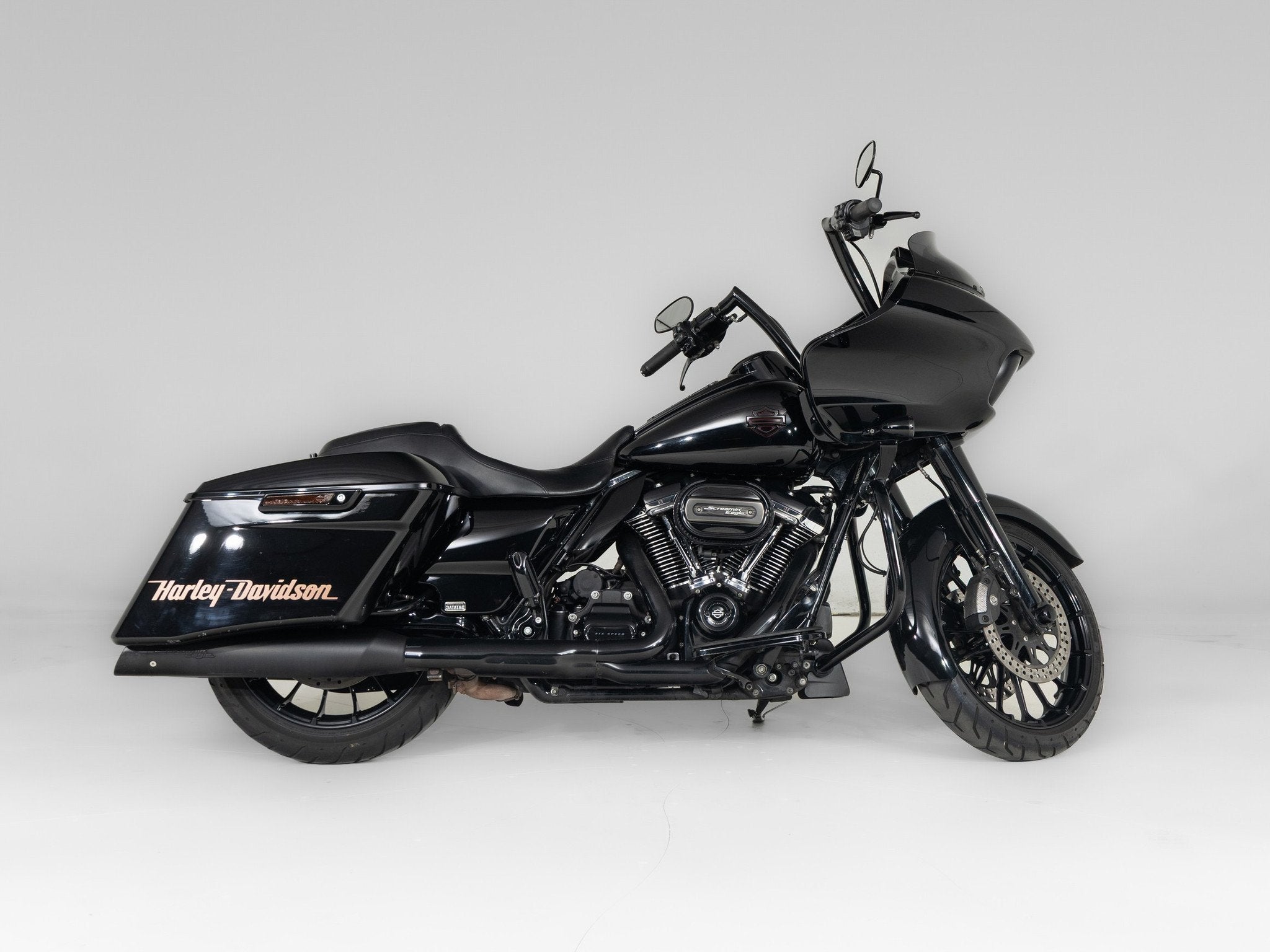 Harley-Davidson FLTRXS Road Glide Special (bj 2016), Bedrijf, Toermotor, Laan van Vredenoord 33
2289 DA  Rijswijk ZH, NL, 1868 cc