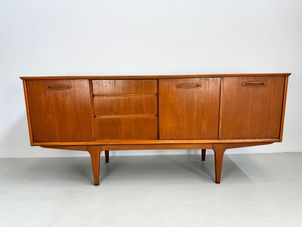 Vintage dressoir Jentique., Huis en Inrichting, Verzenden, 150 tot 200 cm, Teakhout, Zo goed als nieuw