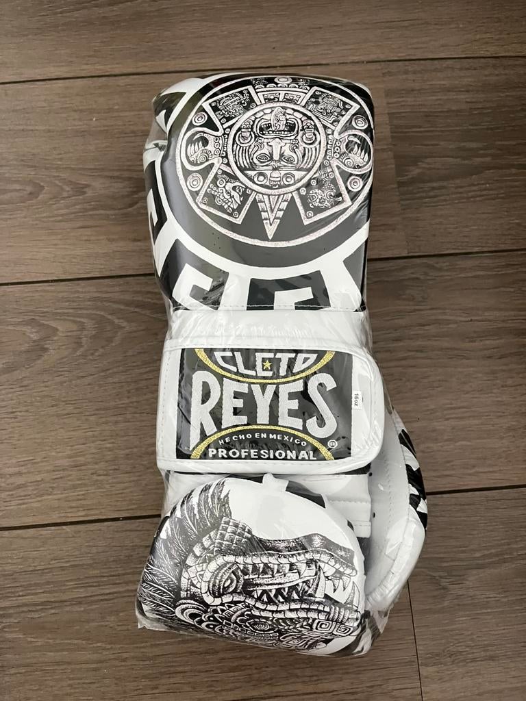 Cleto Reyes special edition 16oz, Sport en Fitness, Boksen, Ophalen of Verzenden, Nieuw, Bokshandschoenen