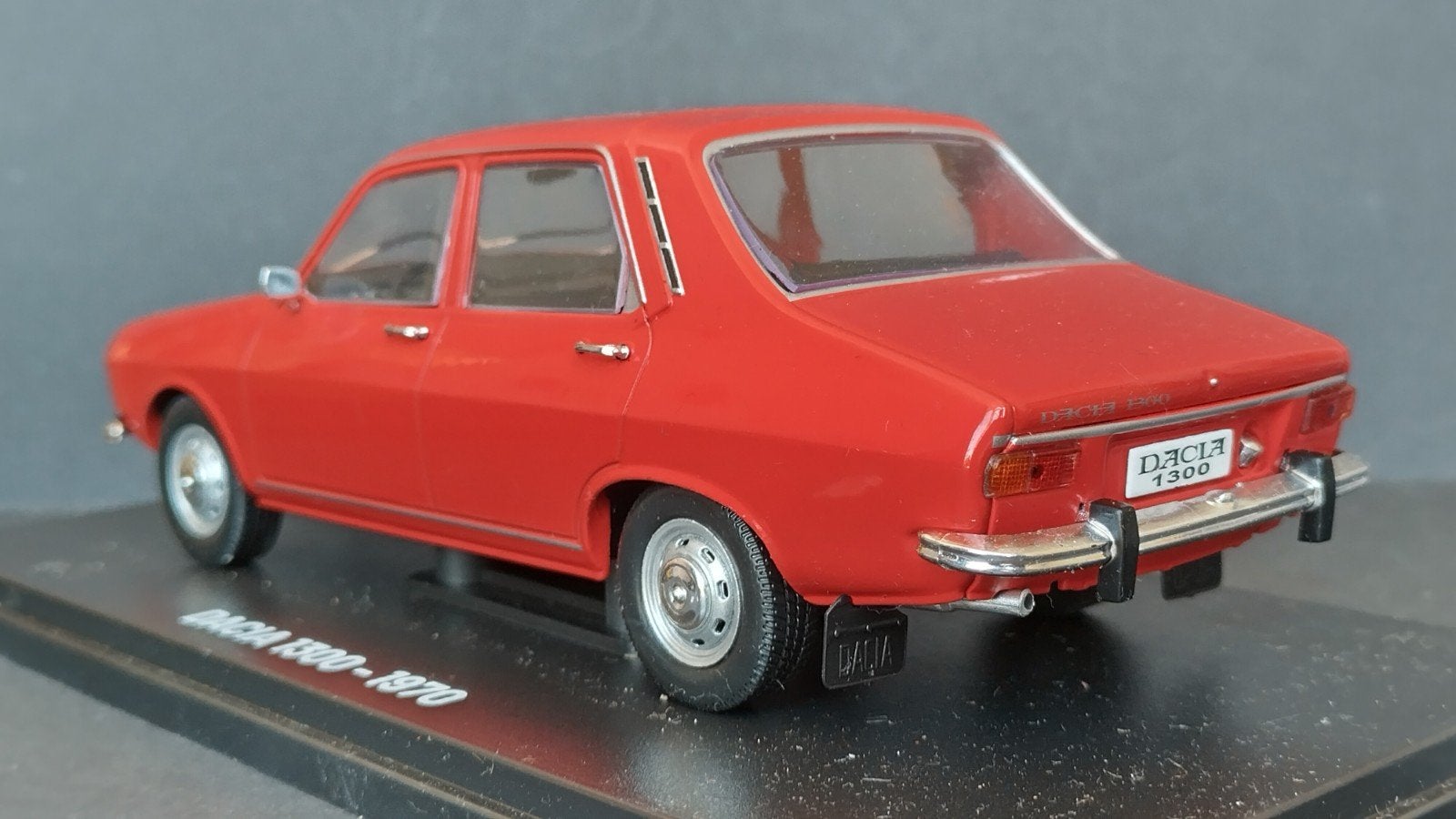 Dacia 1300 Renault 12 1:24 Atlas Collections Pol, Overige merken, Auto, Verzenden, .