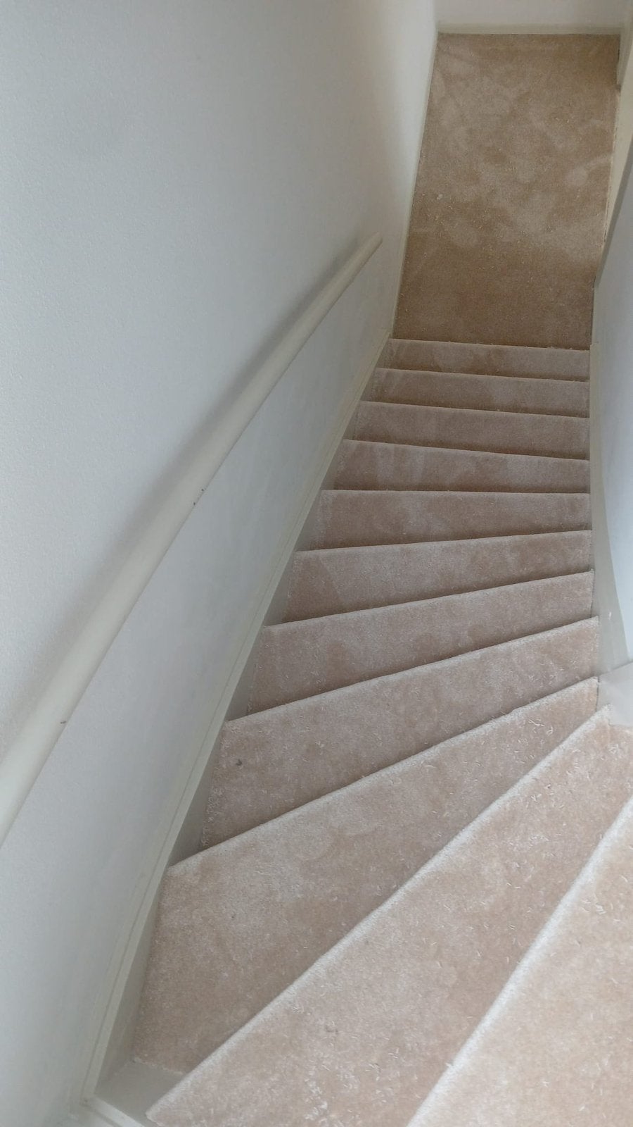 Vloerbedekking stoffering trappen woningen compleet woonkame, Ophalen of Verzenden, Nieuw, Crème, Tapijt