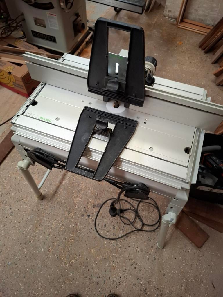 Festool of2000 bovenfrees met freesmodule en cms tafel, Ophalen