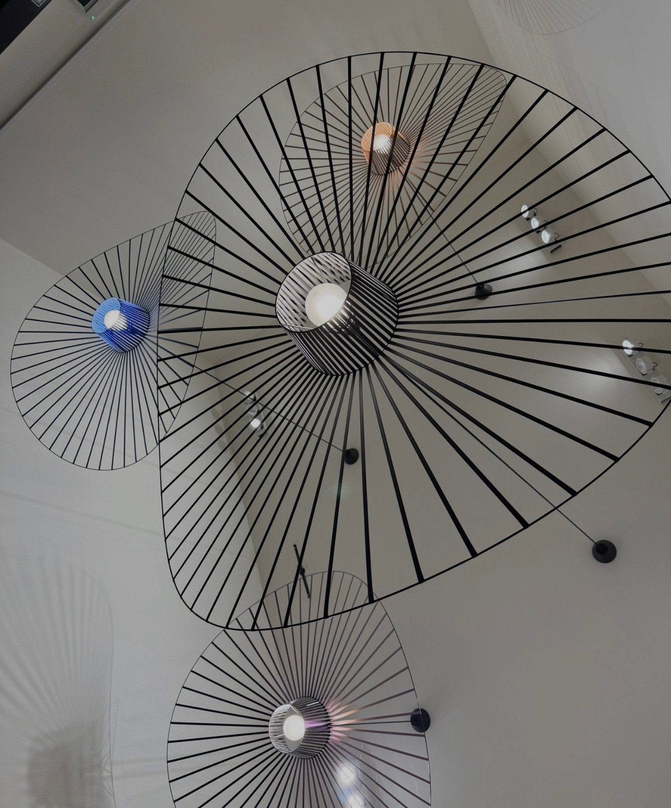 Petit friture vertigo medium beetle - iridiscent, Huis en Inrichting, Lampen | Hanglampen, Ophalen, Zo goed als nieuw
