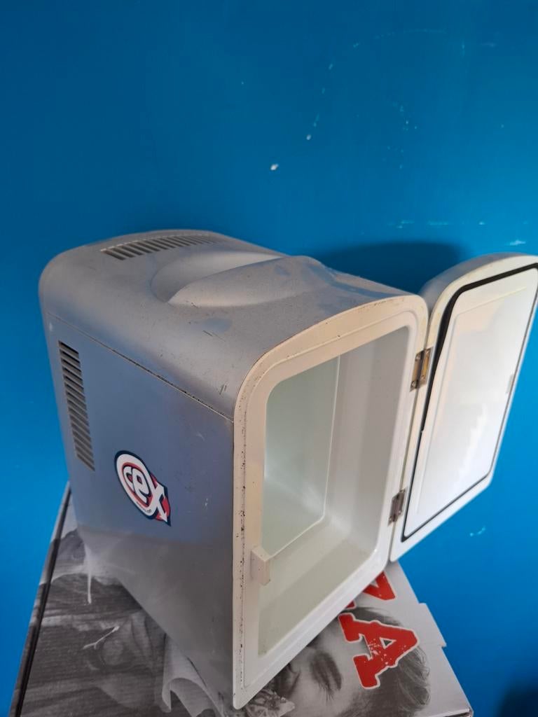 Mini koelkast (camping), Caravans en Kamperen, Ophalen of Verzenden, Gebruikt, Koel-accessoire, Elektrisch