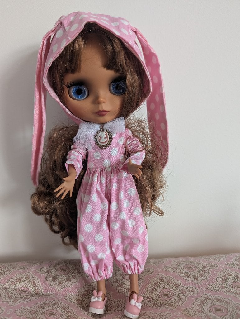 Blythe Doll met kleertjes en accessoires, Verzamelen, Poppen, Ophalen of Verzenden, Zo goed als nieuw, Pop