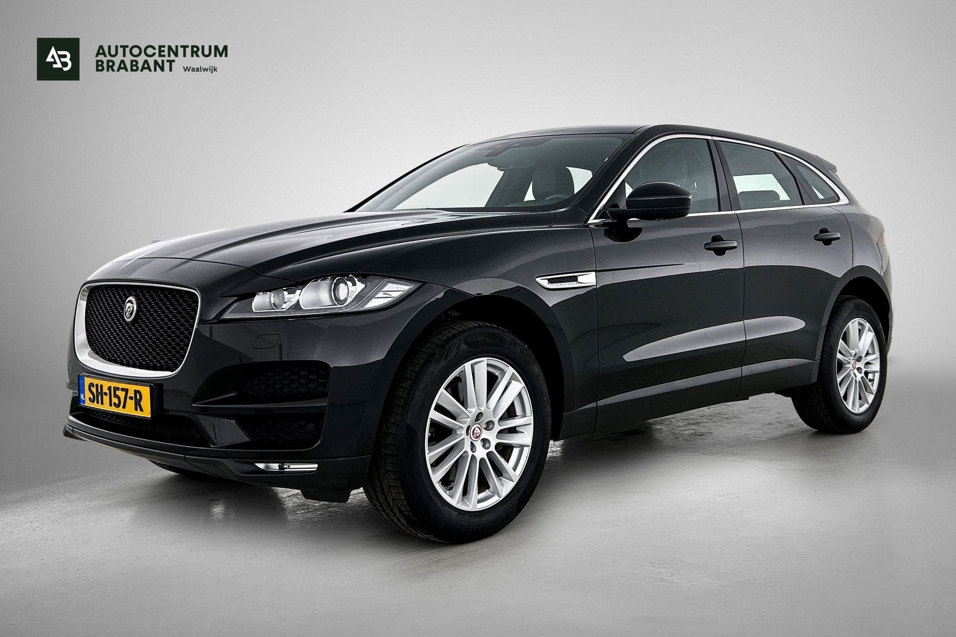 Jaguar F-PACE 2.0 Portfolio AWD 30t | 301PK | NL-AUTO | GOED, Auto's, Jaguar, Gebruikt, 4 cilinders, Zwart, Bedrijf