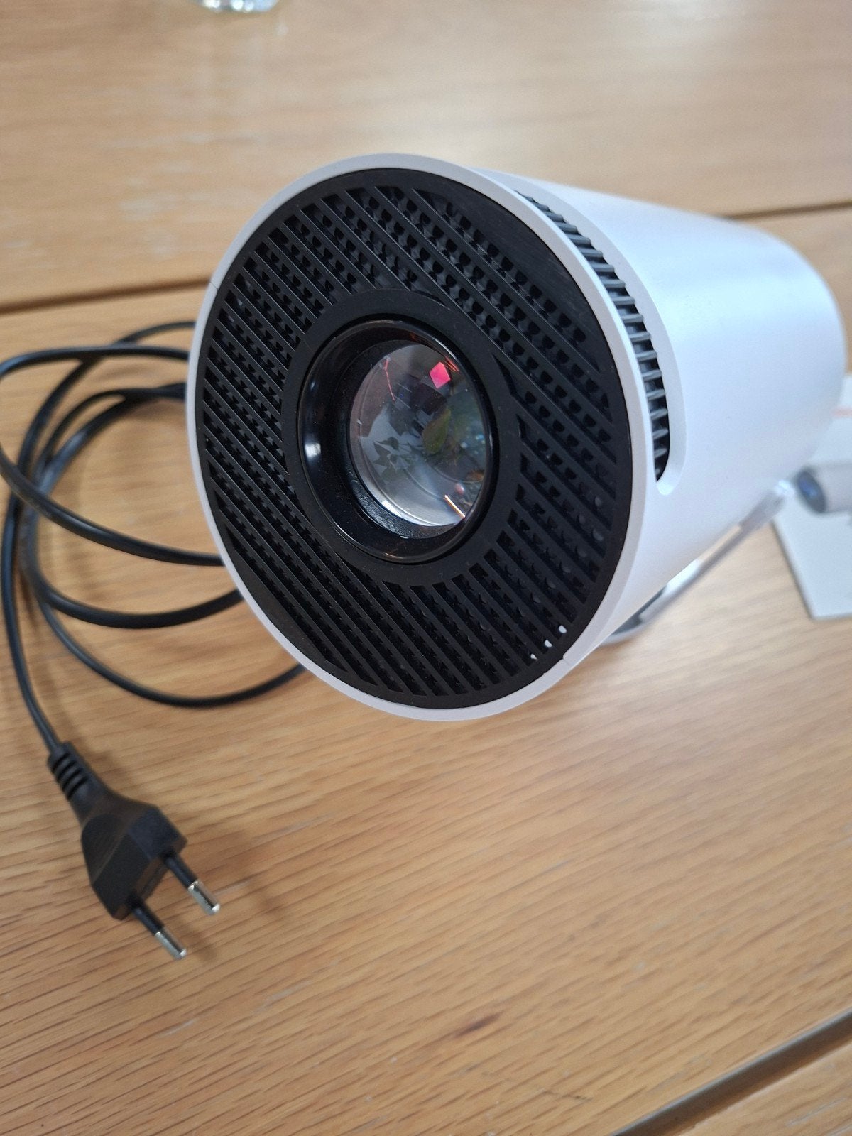 Compacte Smart Projector - Nieuwstaat, Onbekend, LED, Ophalen of Verzenden, Zo goed als nieuw