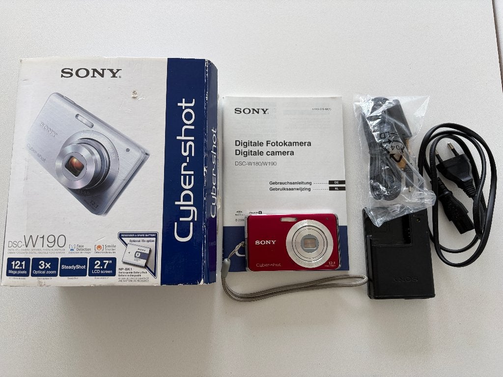 Sony Cyber-shot DSC-W190 rood – werkend en compleet, Beeldstabilisatie, 12 megapixels, Ophalen of Verzenden, Compactcamera