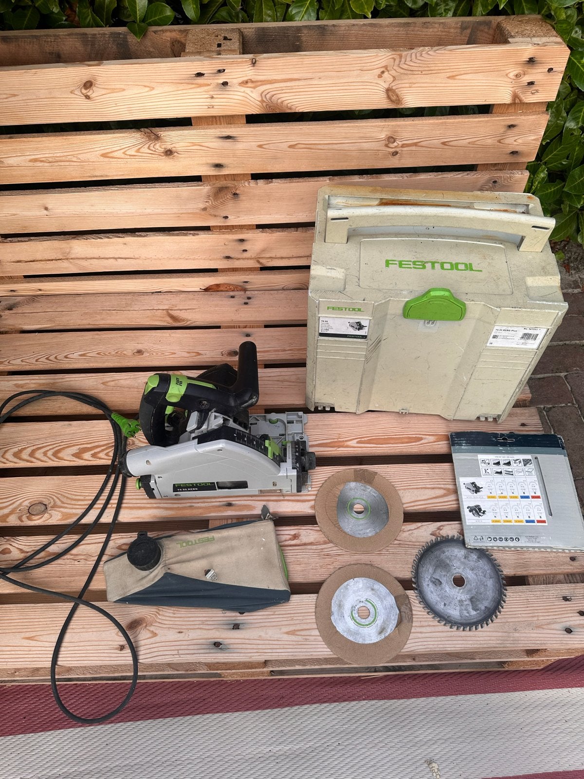Festool TS 55 REBQ invalzaag met 4 zaagbladen, Ophalen, Gebruikt, Invalzaag