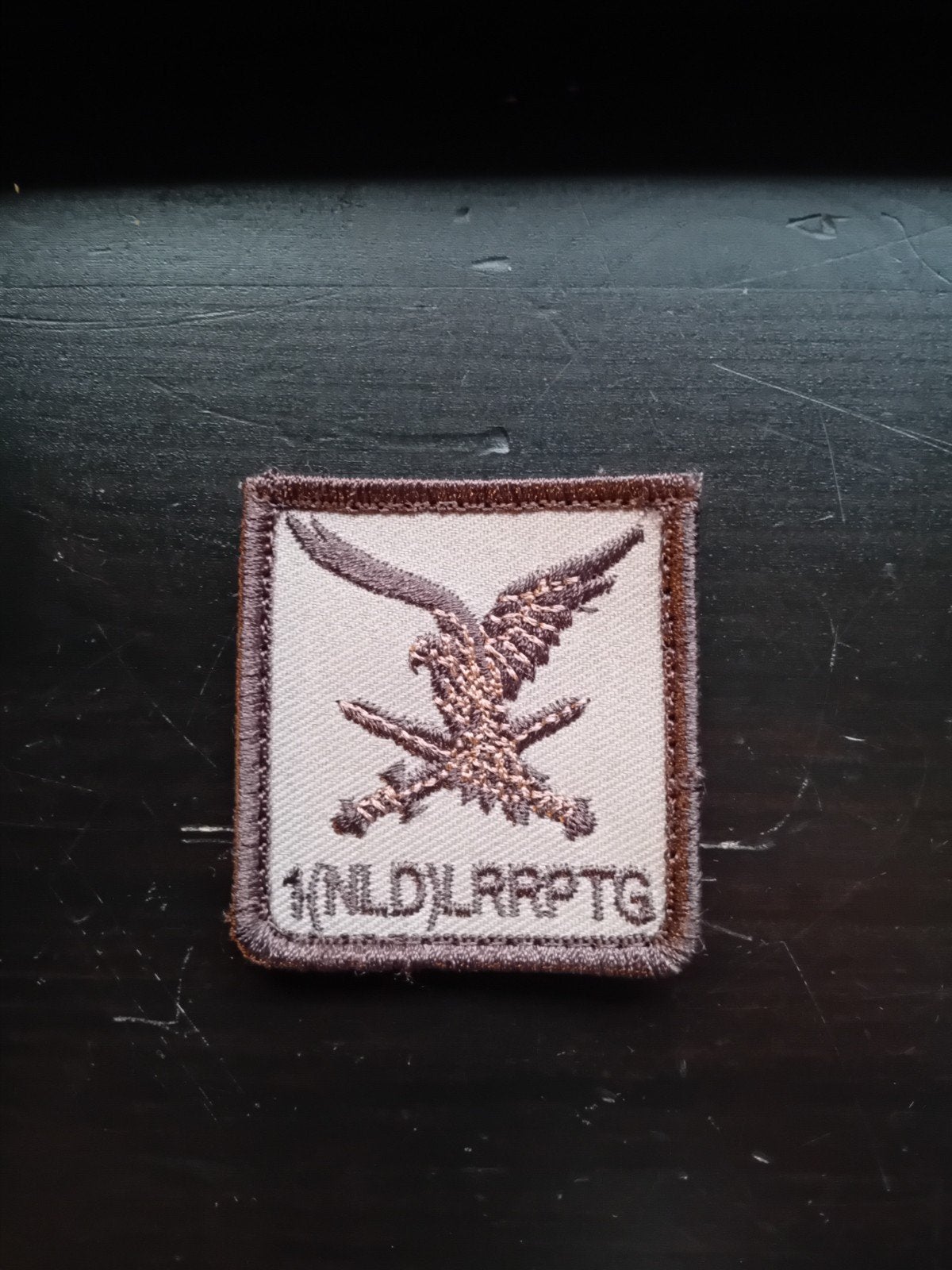 Borst Embleem Defensie 1(NLD)LRRPTG 11LMB, Ophalen of Verzenden, Landmacht, Nederland, Embleem of Badge