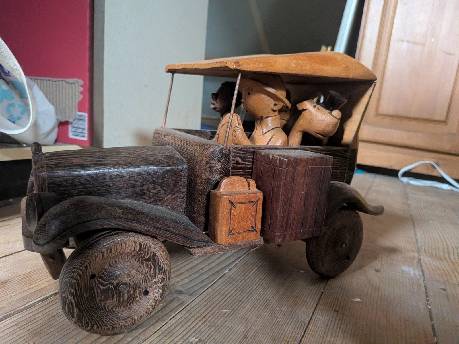 Handgesneden Houten Kuifje/Tintin in Afrika, Ophalen of Verzenden, Gebruikt