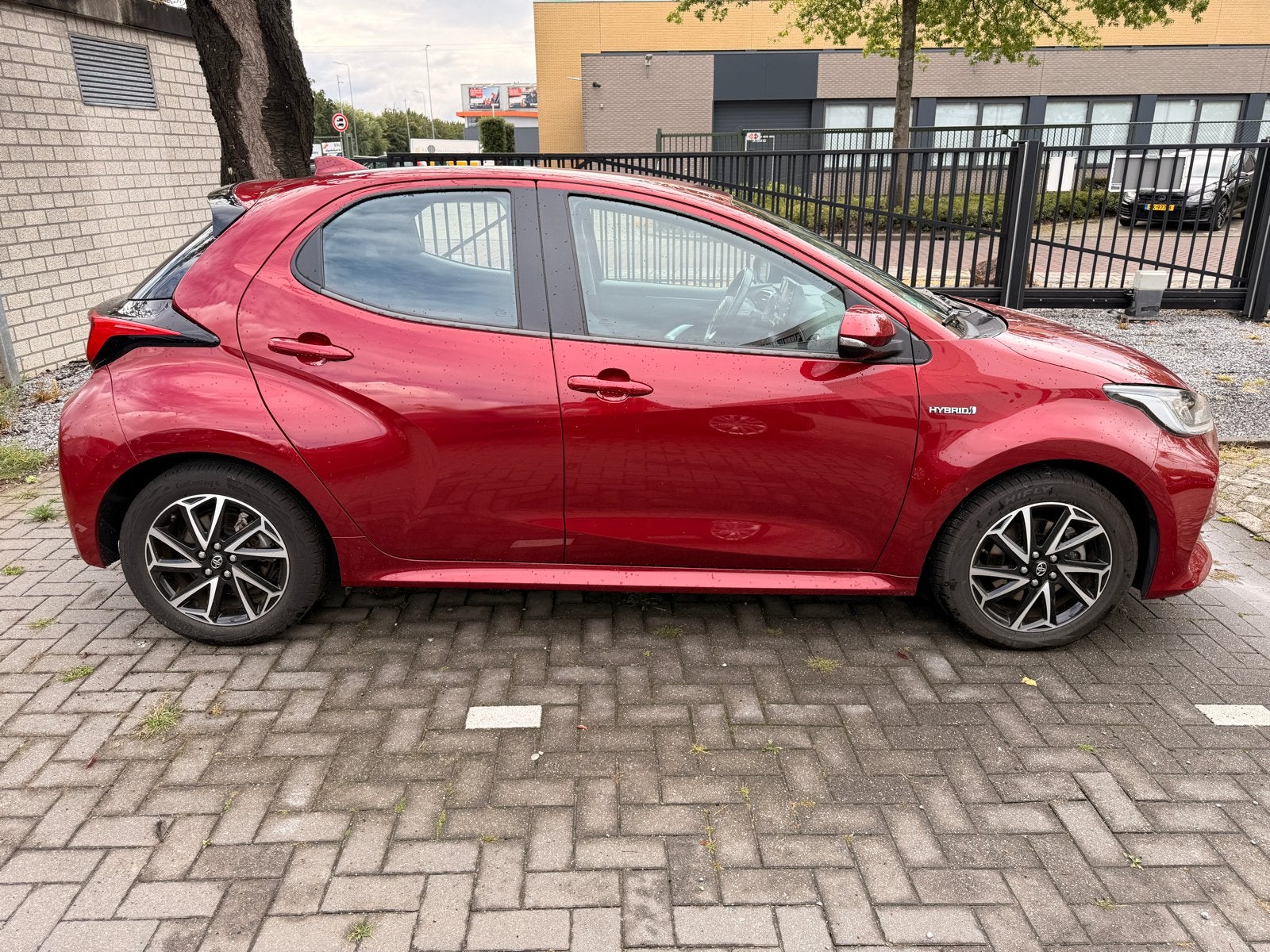 Toyota Yaris 1.5 Hybrid 116pk CVT 2020 Rood, 450 kg, 450 kg, 49 €/maand, Yaris