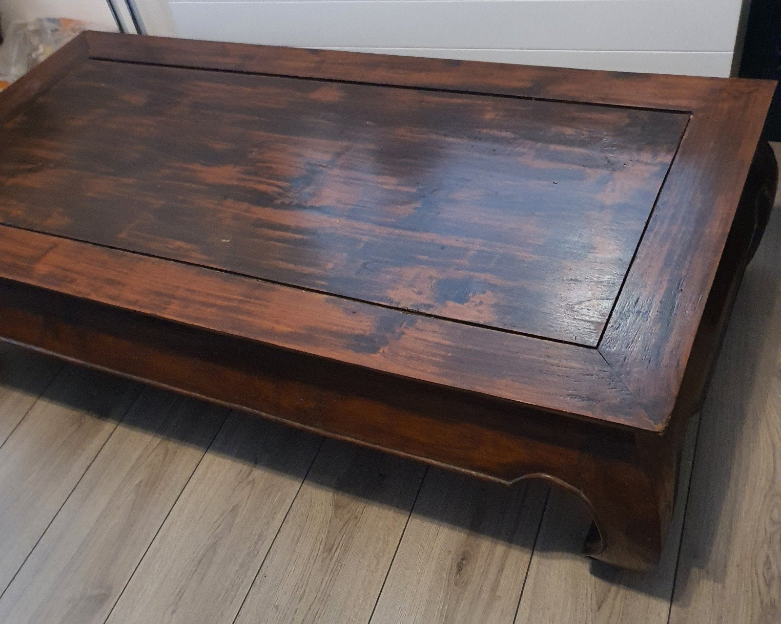 Robuuste houten salontafel - Koloniale stijl, Huis en Inrichting, Tafels | Salontafels, Ophalen, Gebruikt, 100 tot 150 cm, 50 tot 100 cm