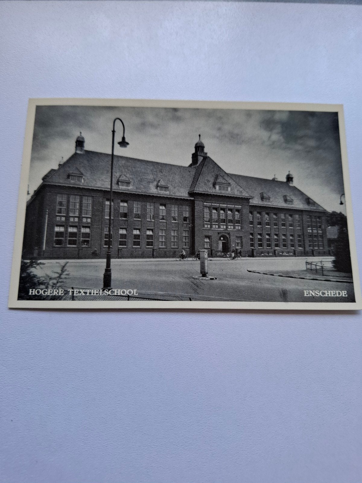 Oude Ansichtkaart Hogere Textielschool Enschede, Verzamelen, Ansichtkaarten | Nederland, Ongelopen, Overijssel, 1920 tot 1940