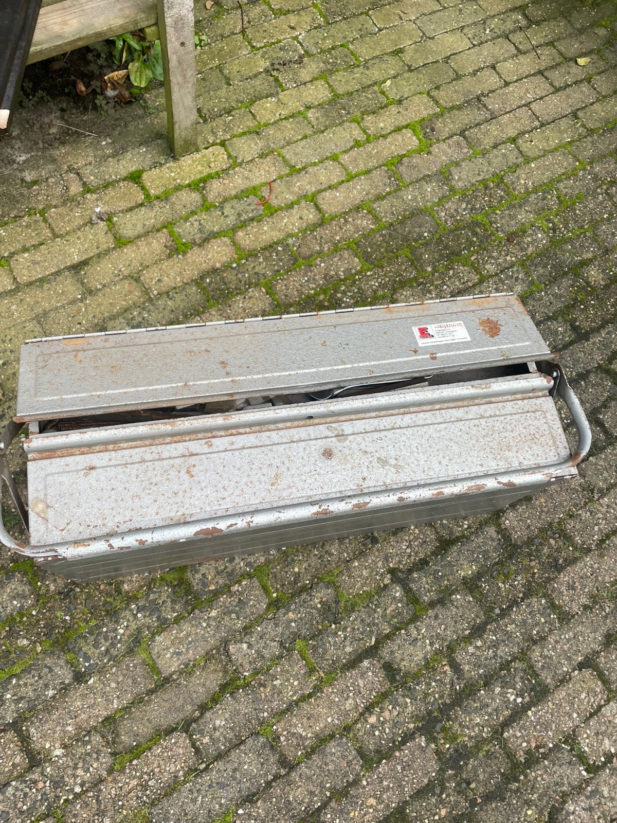 Gereedschapskist met inhoud, Ophalen, Gevuld, Gebruikt