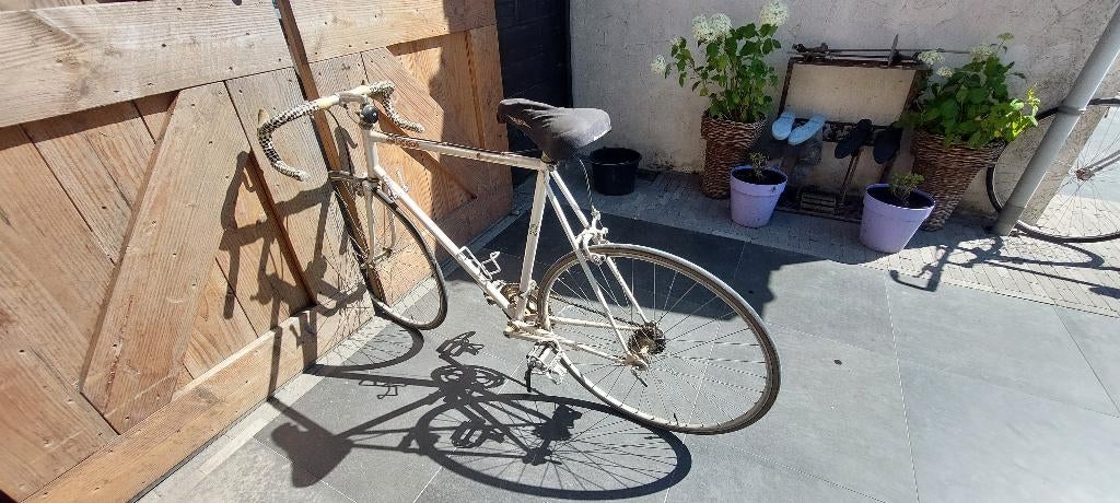 Peugeot carbolite 103 racefiets, Fietsen en Brommers, Fietsen | Oldtimers, Ophalen, Jaren '60 of nieuwer