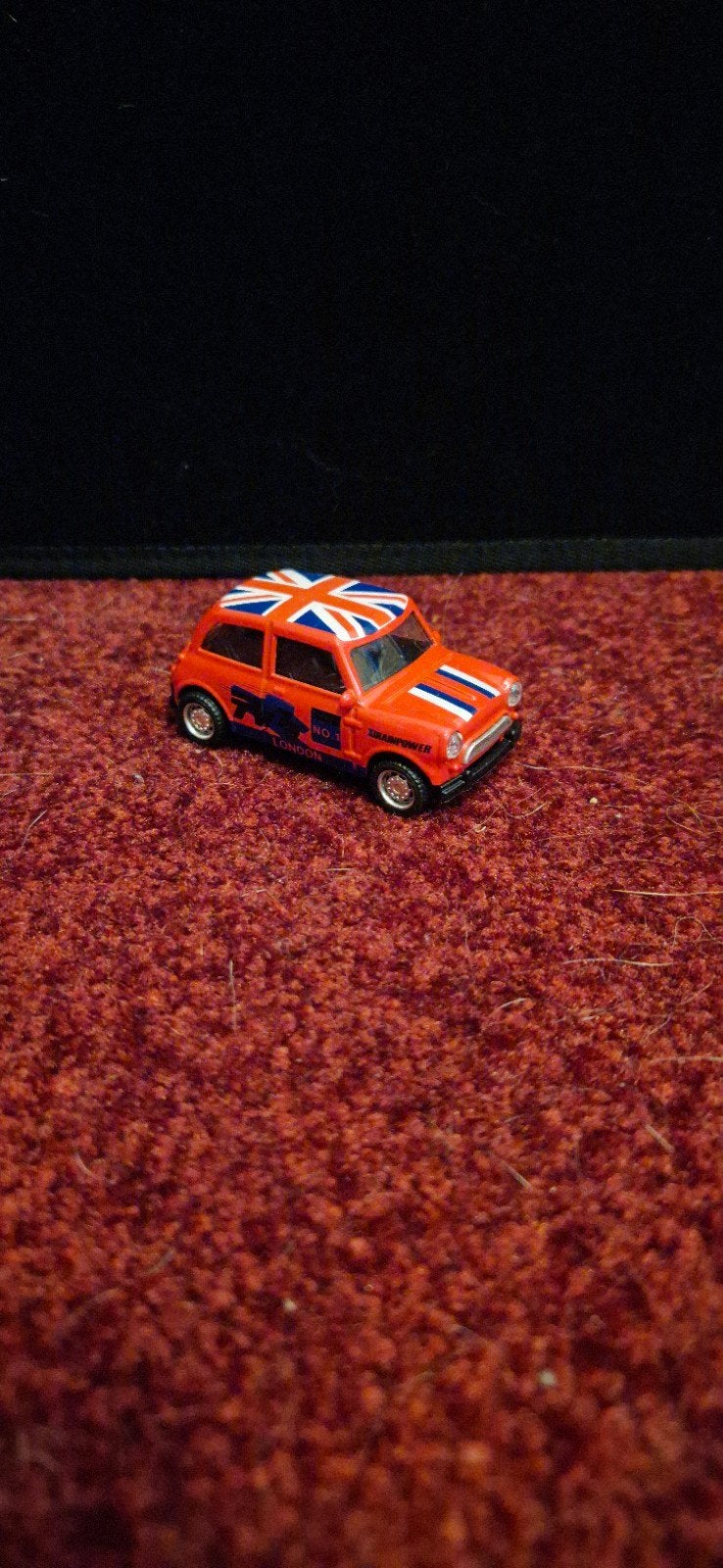 Modelauto mini cooper, Hobby en Vrije tijd, Modelbouw | Auto's en Voertuigen, Overige merken, Auto, Groter dan 1:32, Nieuw